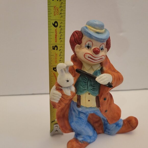 Vintage Enesco Ceramic Clown Figurine With Rabbit In Pocket - Picture 7 of 7